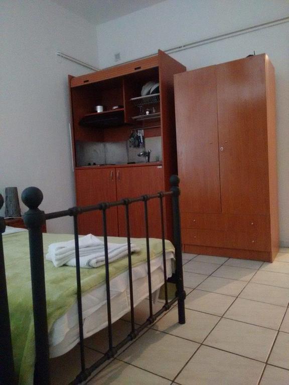 Eliza Studios And Apartments Пефкохорі Екстер'єр фото